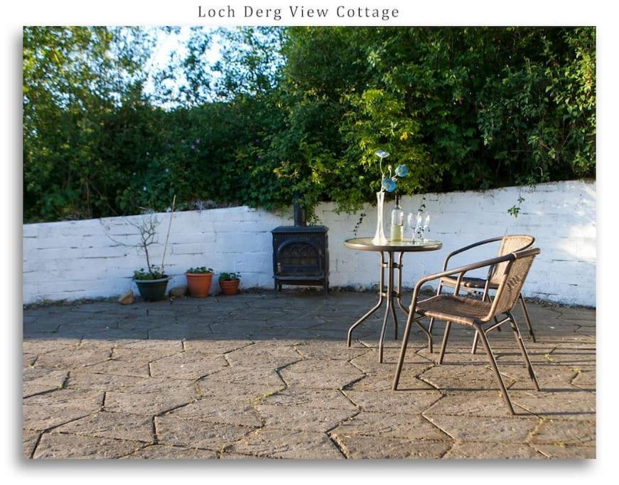Cosy Self Contained Cottage With Stunning Views Killaloe Bagian luar foto